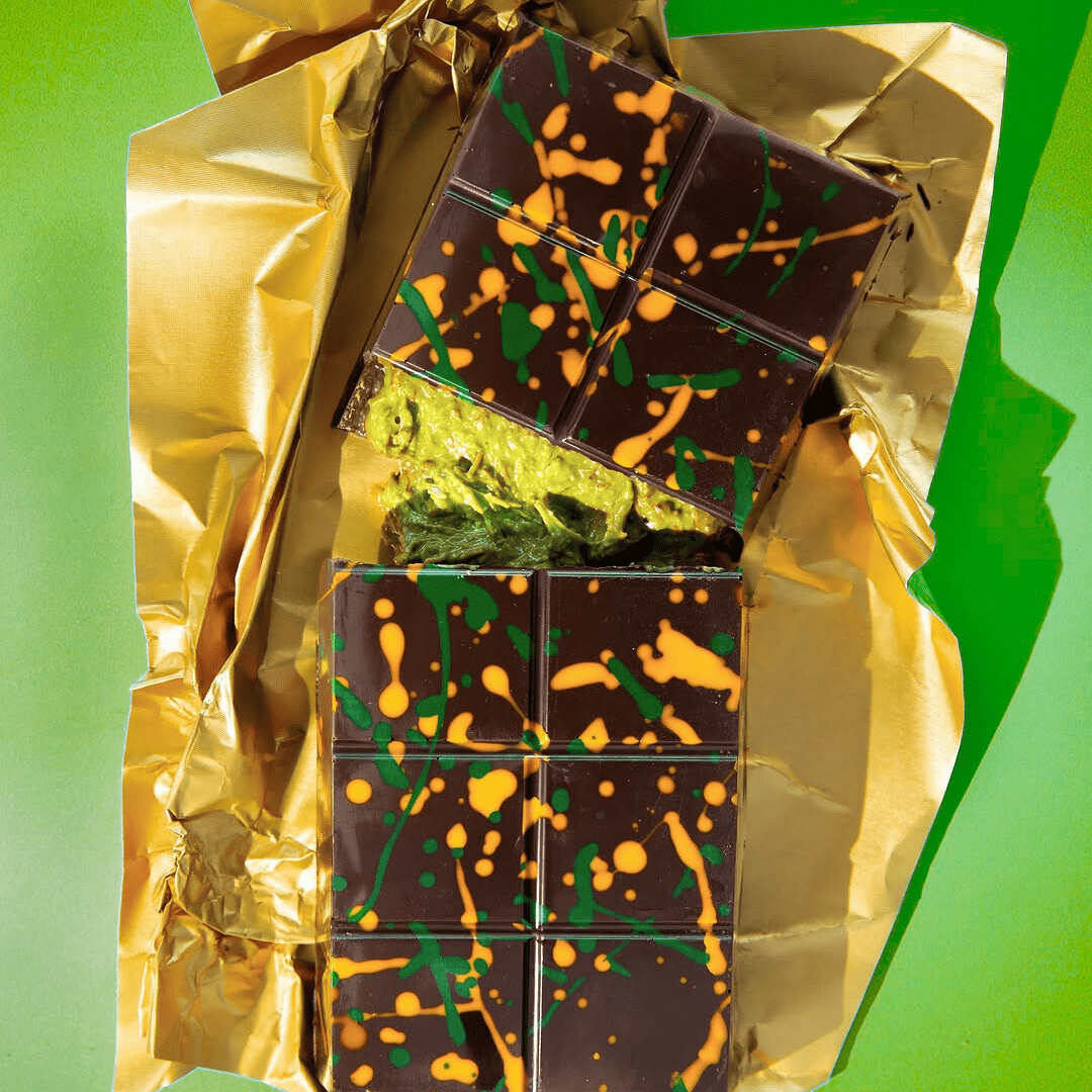 Dark Dubai Chocolate Bar Pistachio Delivery Big 200 Grams - Dubaimo Chocolates Toronto Montreal Ottawa Canada Wholesale