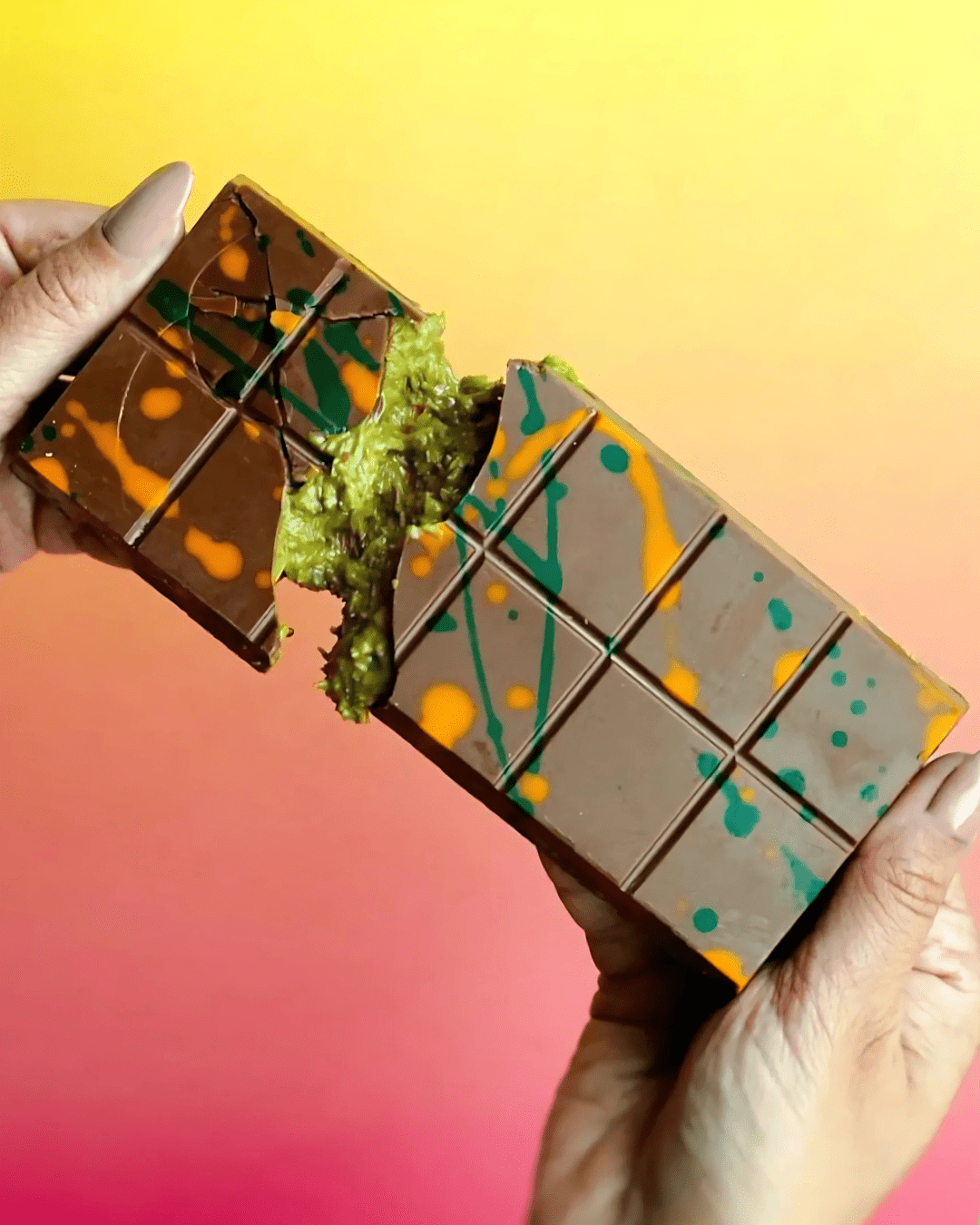 250 Grams Signature Milk Chocolate Kunafa Dubai Chocolate - Dubaïmo Toronto Toronto Montreal Canada